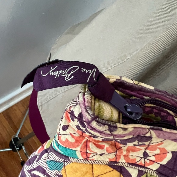 Vera Bradley Purse Tote. - Picture 3 of 4